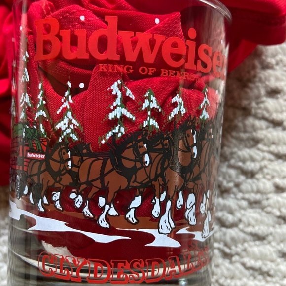 Rare 4 pc Set 1989 Budweiser Christmas Collectible Glasses - Picture 2 of 5
